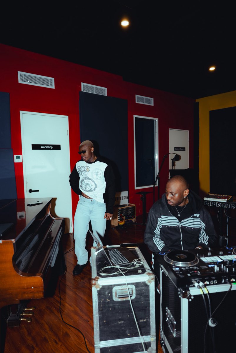 BLOWNBOY RU tweet media