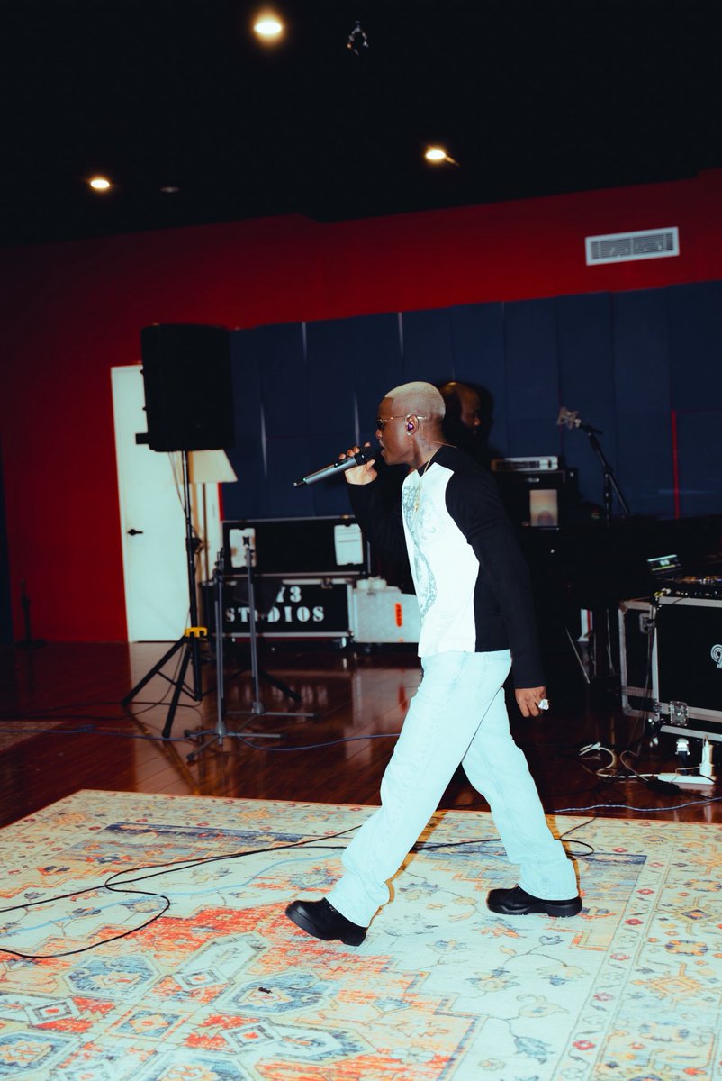 BLOWNBOY RU tweet media