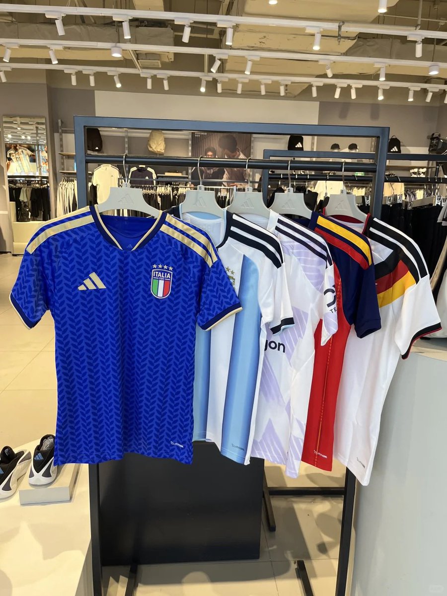 eejersey tweet media