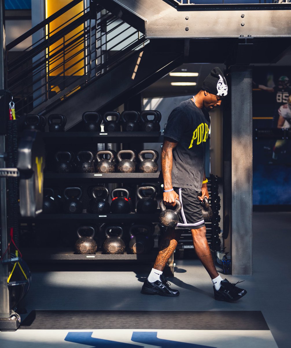 Michael Strachan tweet media