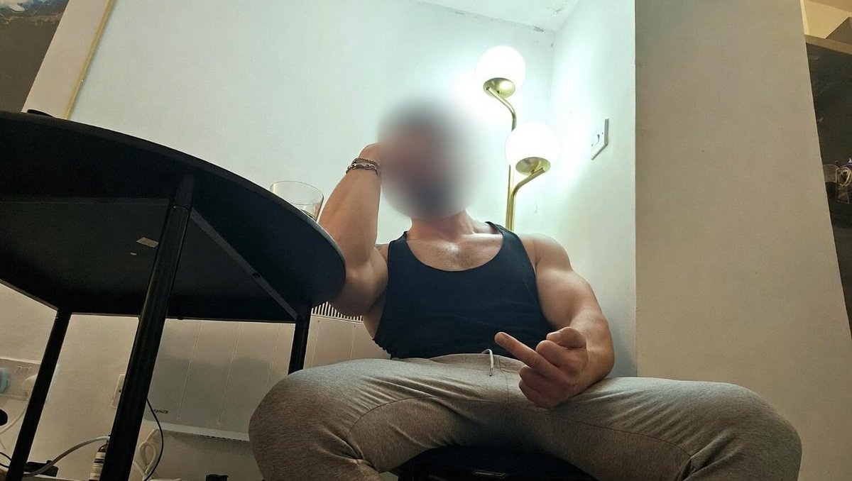 Emperor Cris tweet media