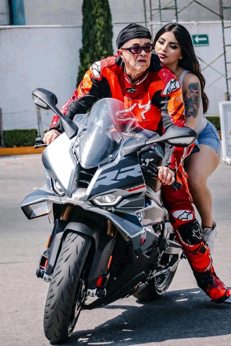 MEEK🦋LOVE tweet media