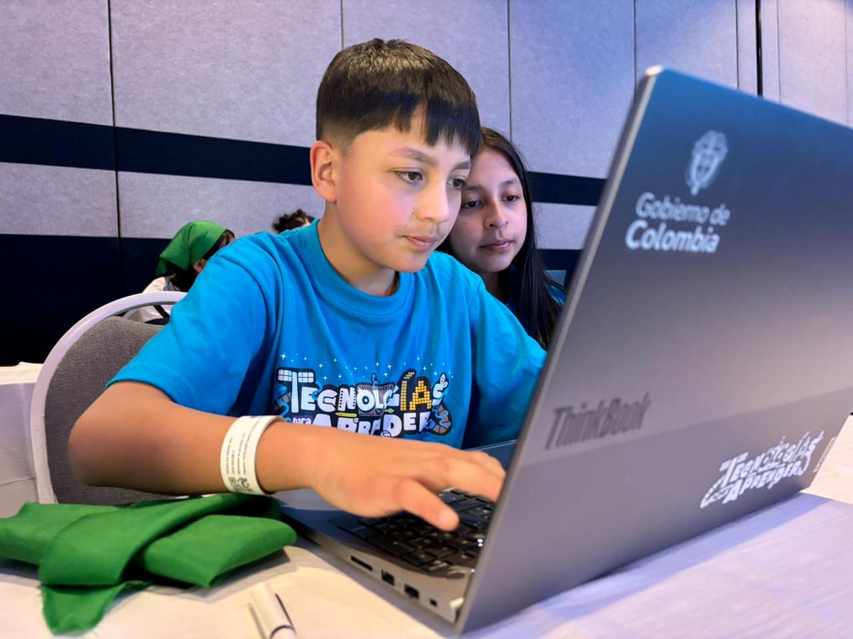 Computadores para Educar 💻 tweet media