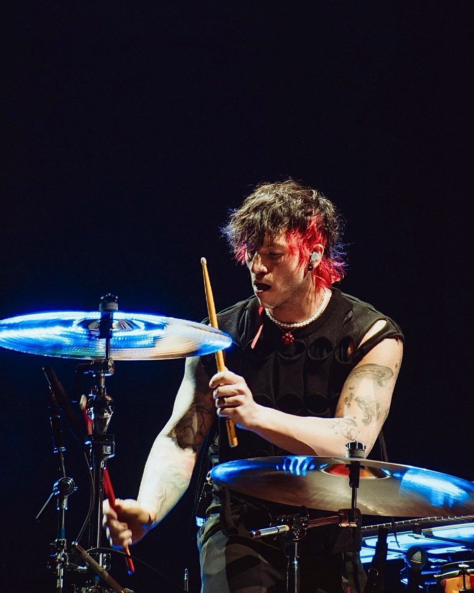 Pilots Crave tweet media