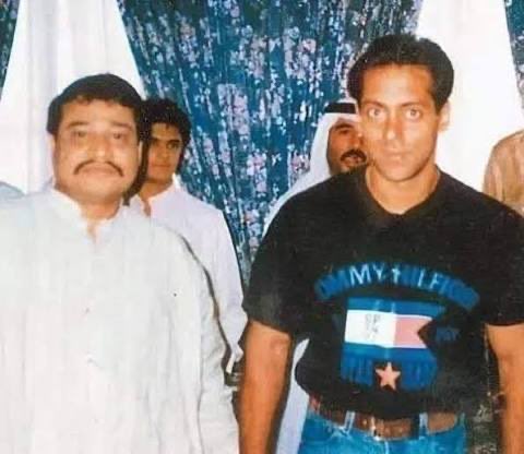 #Salmankhan has photo with Dawood Ibrahim ,He literally runs being human charity scammer charity scam to launder money through his movies 🤌🏻