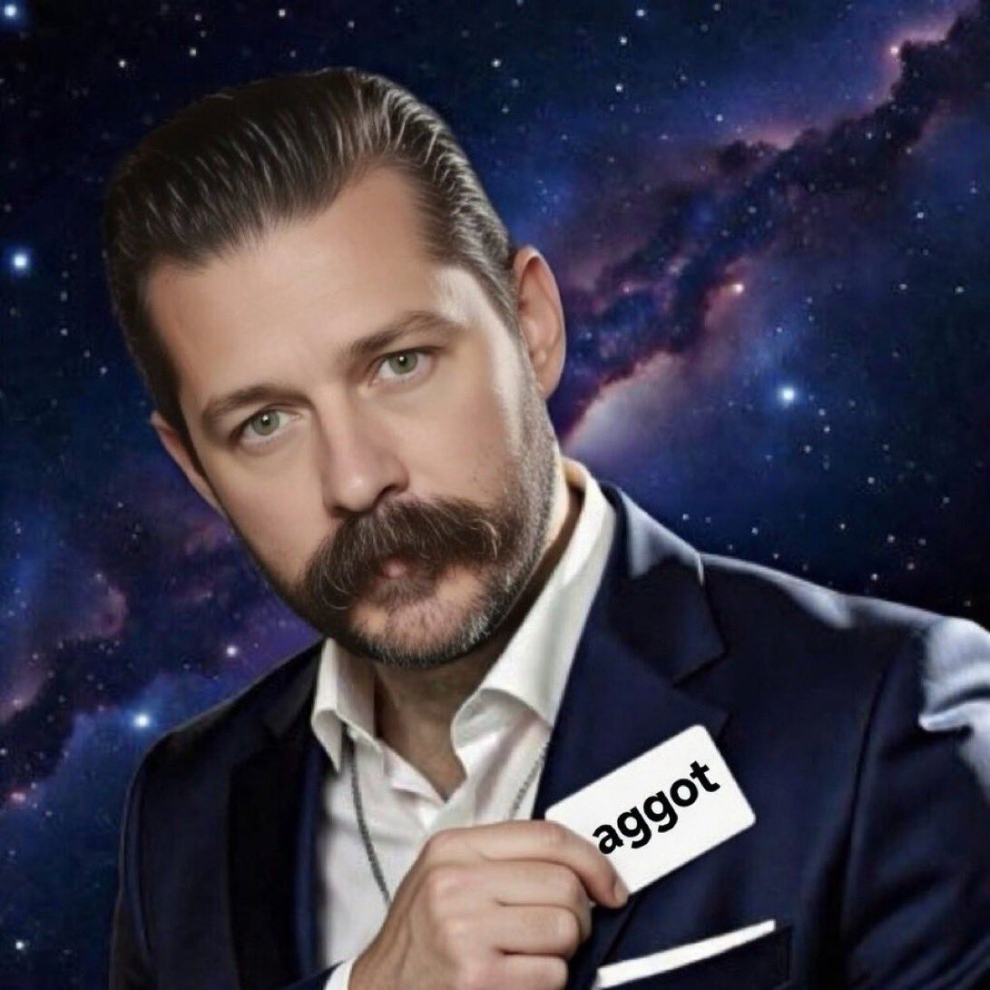 Lucky Charlie.🎧 tweet media