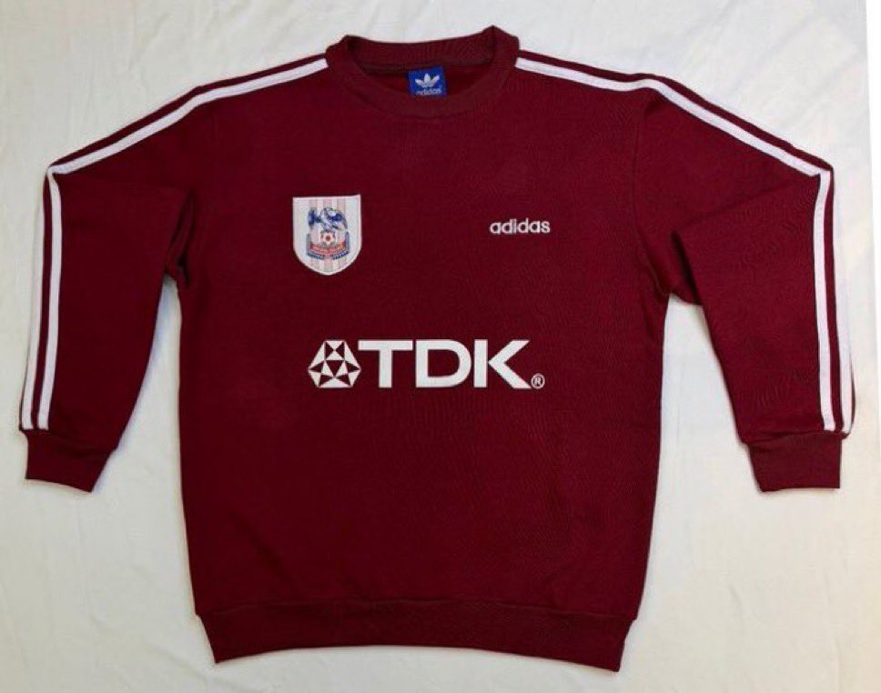 Palace Retro tweet media