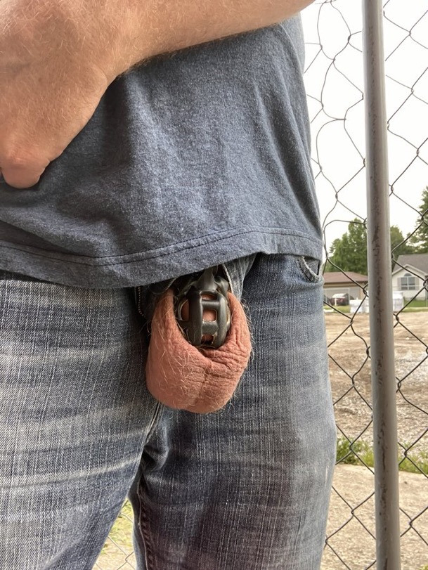 IowaLocked tweet media