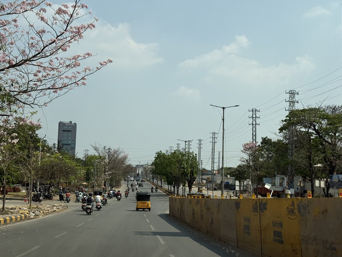 Hyderabad Real Estate Urban tweet media