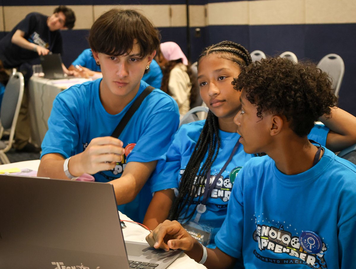 Computadores para Educar 💻 tweet media