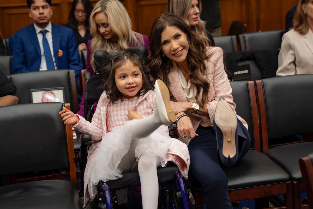 Kristi Noem tweet media