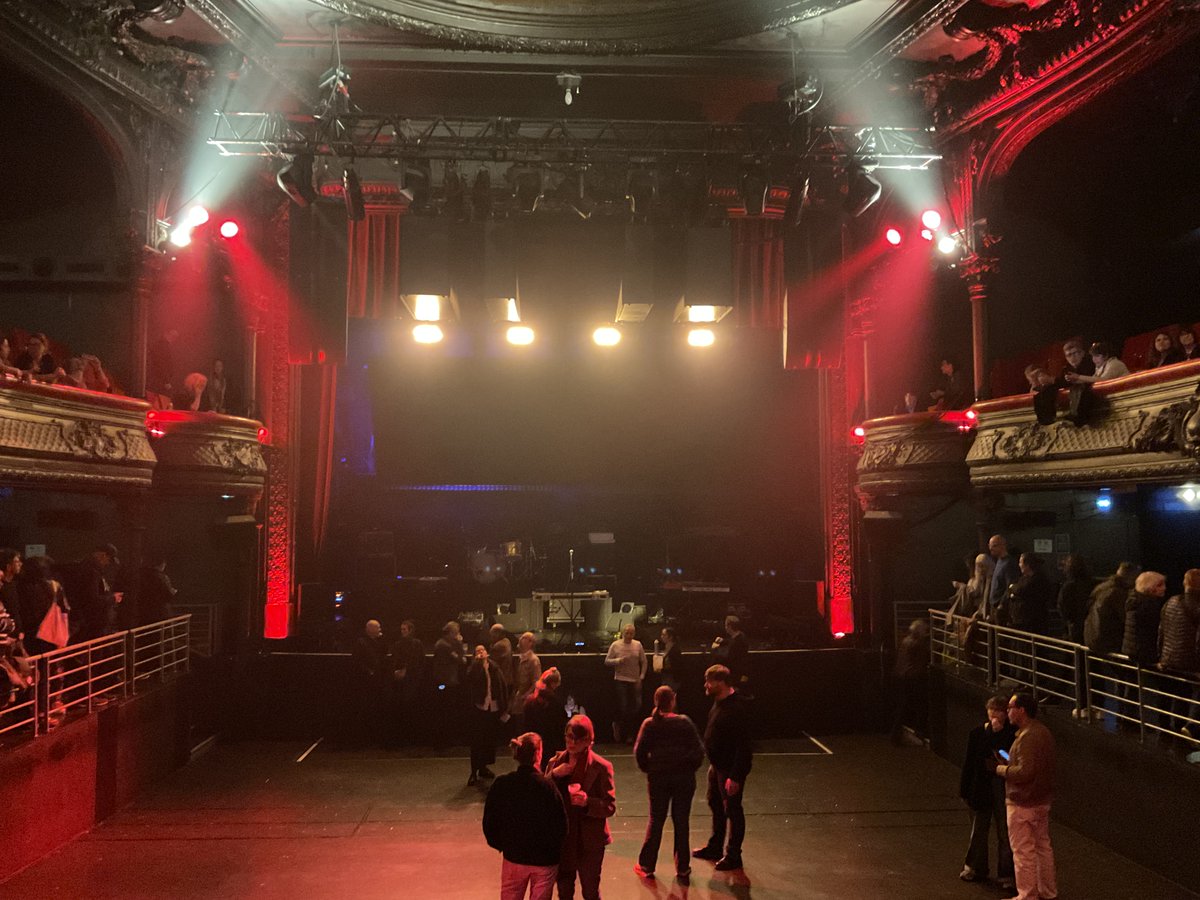 مارتينيز Martin Flegel tweet media