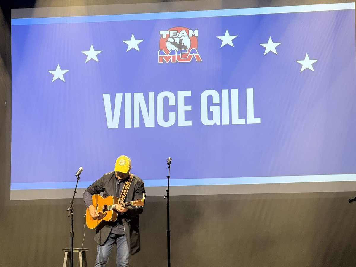 Buzz Knight tweet media