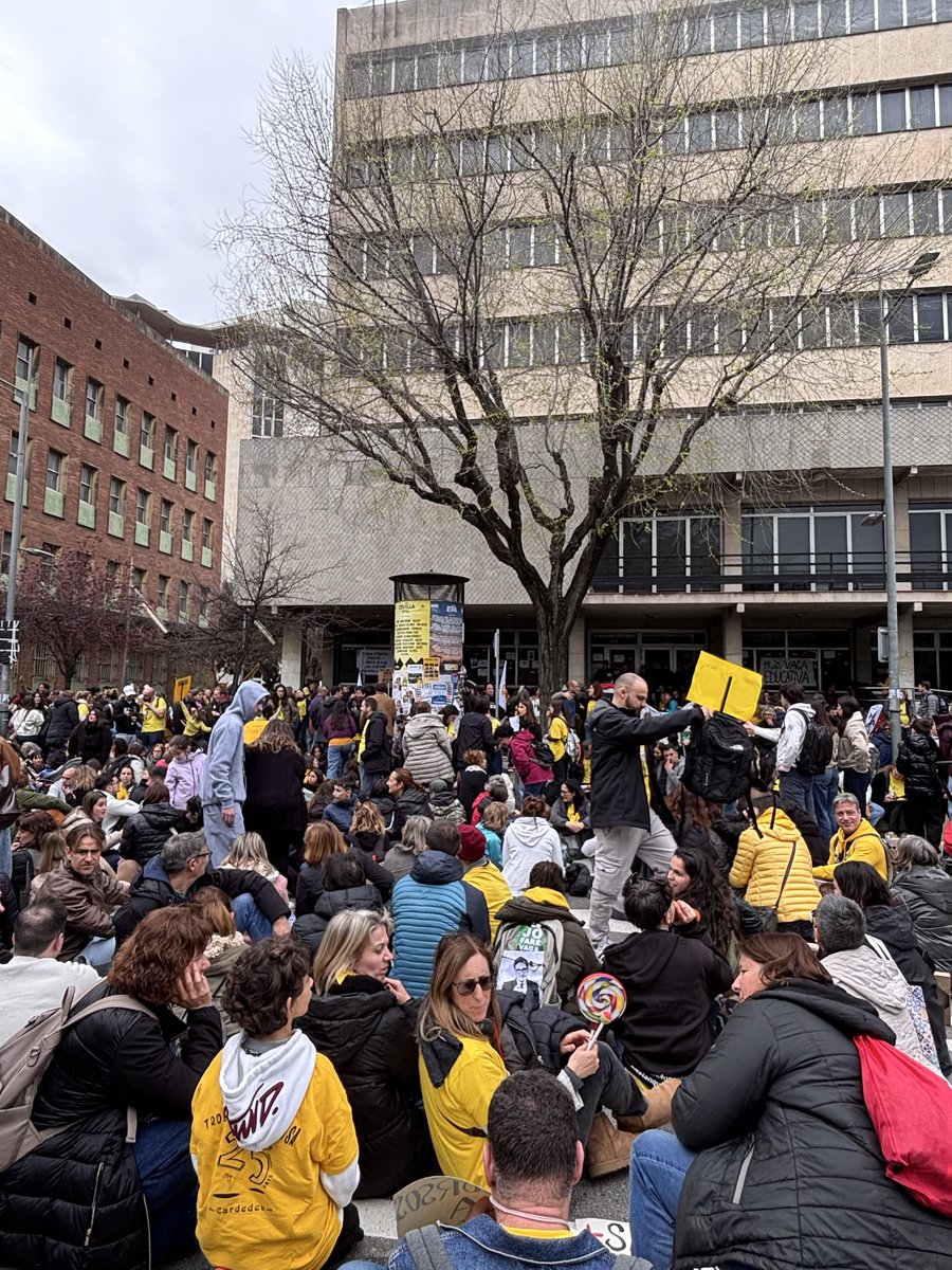 L'Accent tweet media