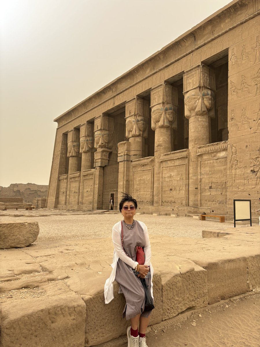 jiaicho's tweet photo. Dandara Temple area occupied since 2250 BC has amazing preservation of Pharos, gods, zodiac.  It was later occupied by the Romans and the Christians who defaced many of the reliefs. https://t.co/s3yrPZpFNt