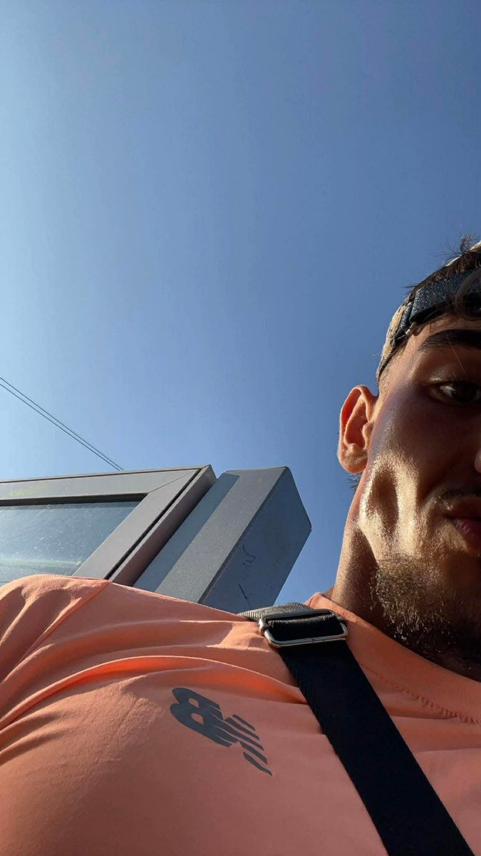 Younes_77 tweet media