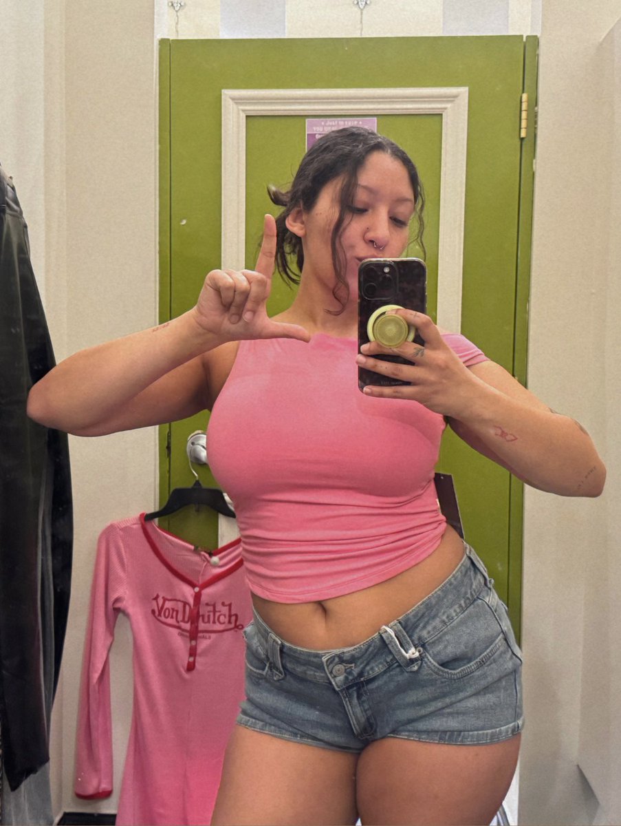 goddess juliana ༄˖°.🪐.ೃ࿔* findom tweet media