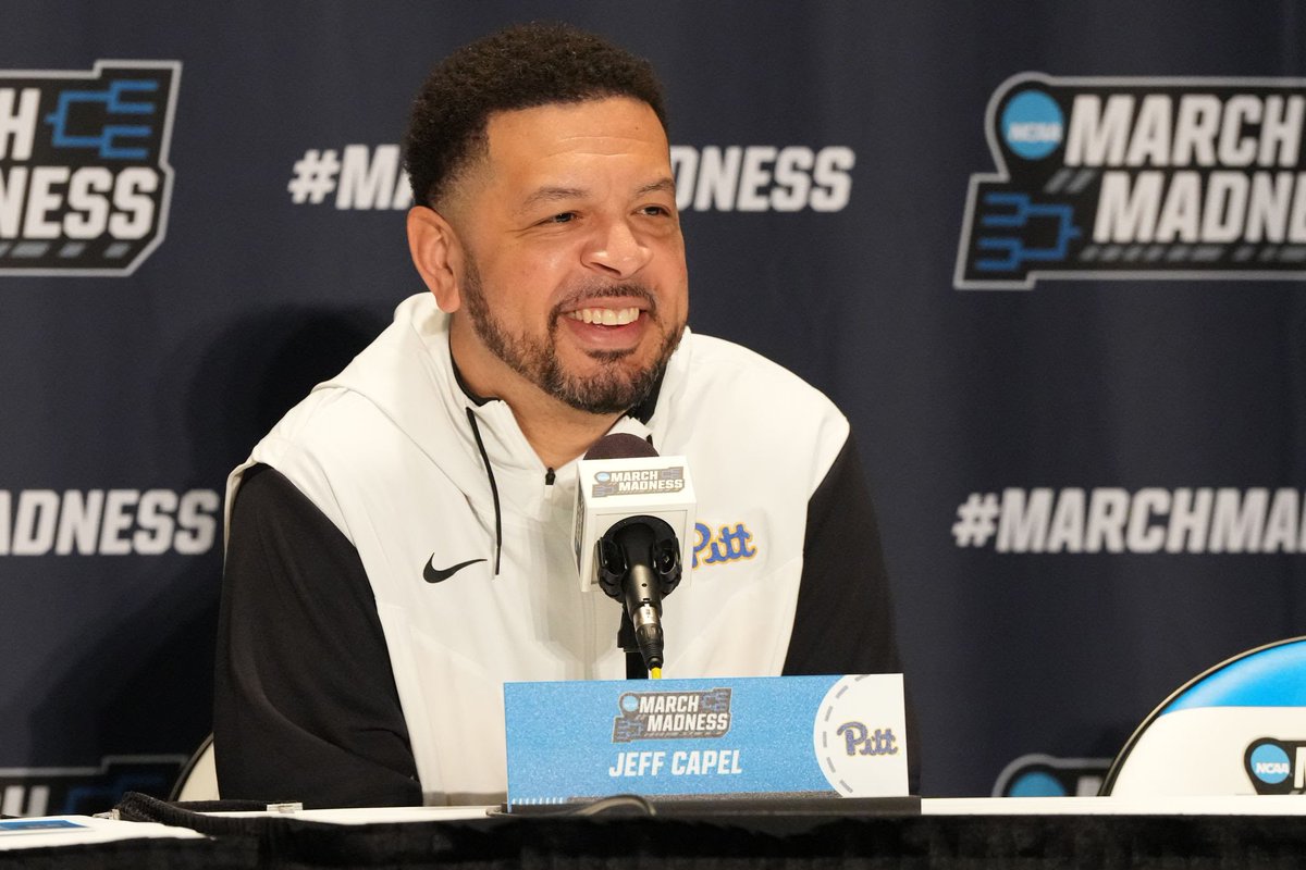 Retro Pitt tweet media