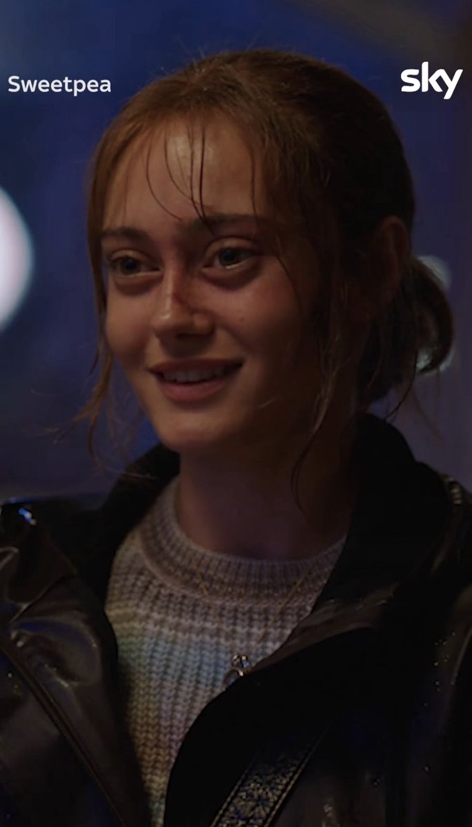 syd🐝 crashtos hq tweet media