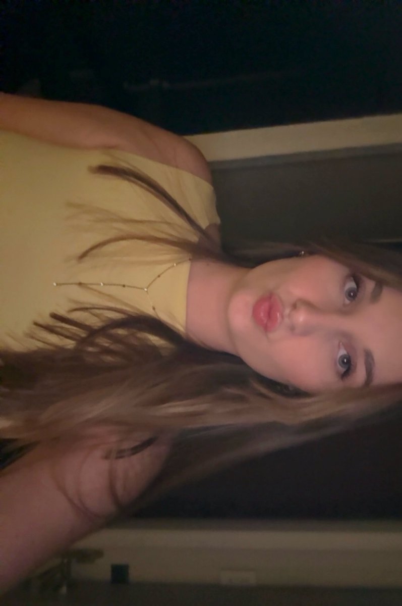 lucie #1GIRL tweet media