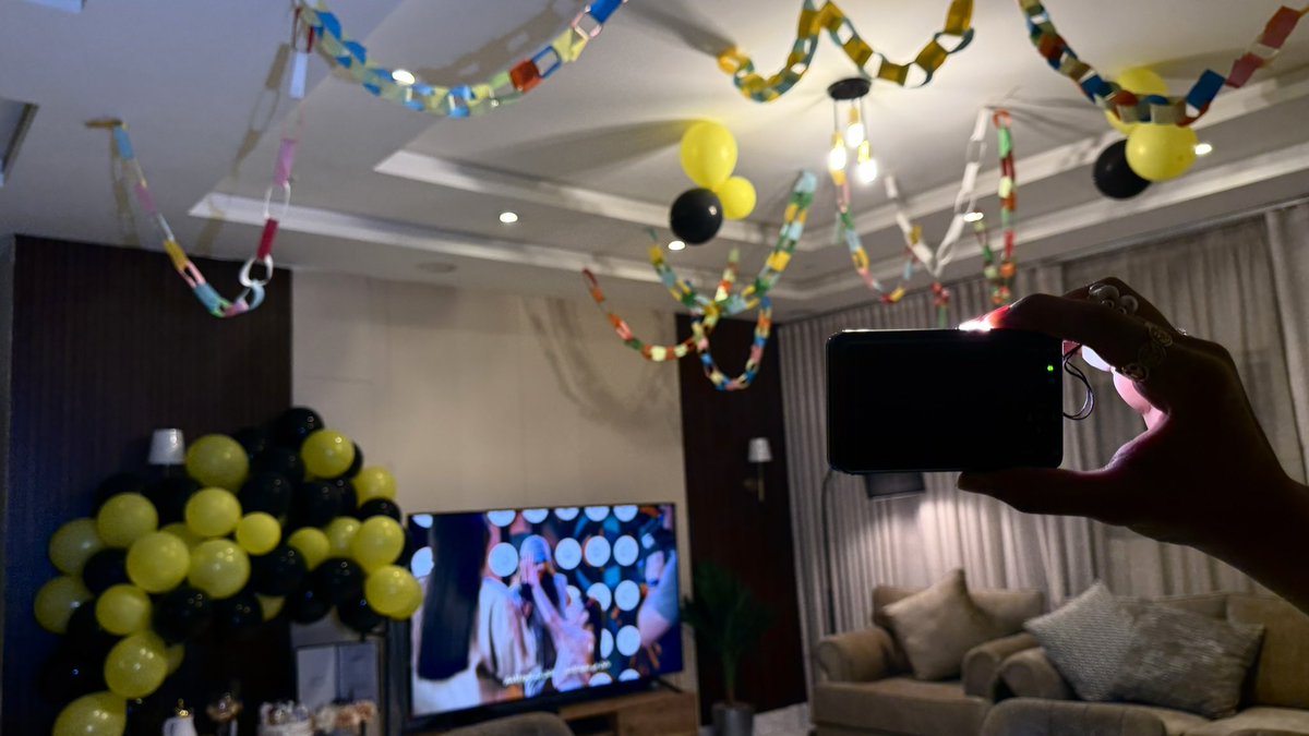 Layan J D tweet media