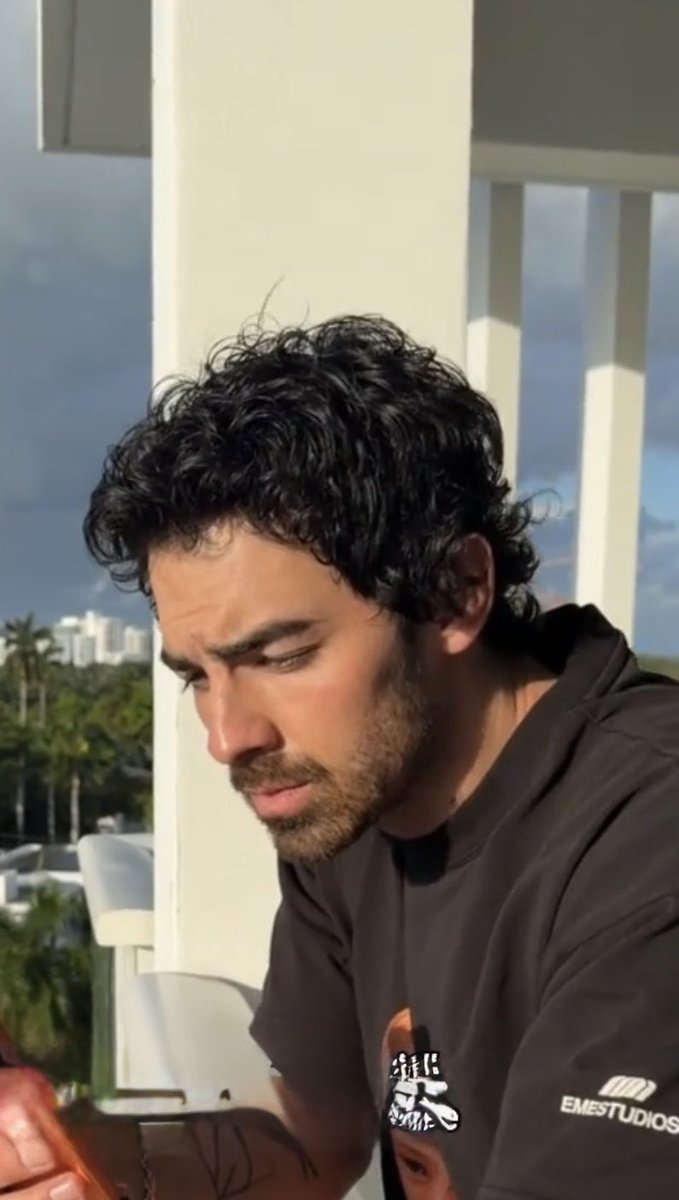 🌻Viktoria🌻 tweet media