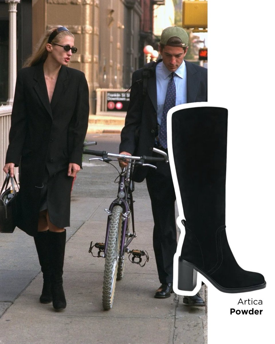 BloorYorkville's tweet image. The Carolyn Bessette Edit
A love story in timeless pieces.

Shop the collection at @BrownsShoes in Bloor-Yorkville. 🖤

📍 60 Bloor St. W.

#BrownsShoes #TorontoStyle #ShoppingTime  #CarolynBessette