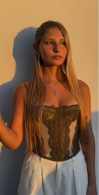 Esta es Camila Zabala, la toretto cordobesa que atropelló y mató a un hombre corriedo picadas y estando borracha. Gracias a la justicia cómplice está libre e impune.