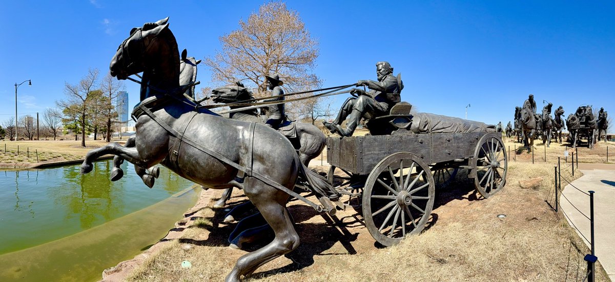 Hoop & Holler tweet media