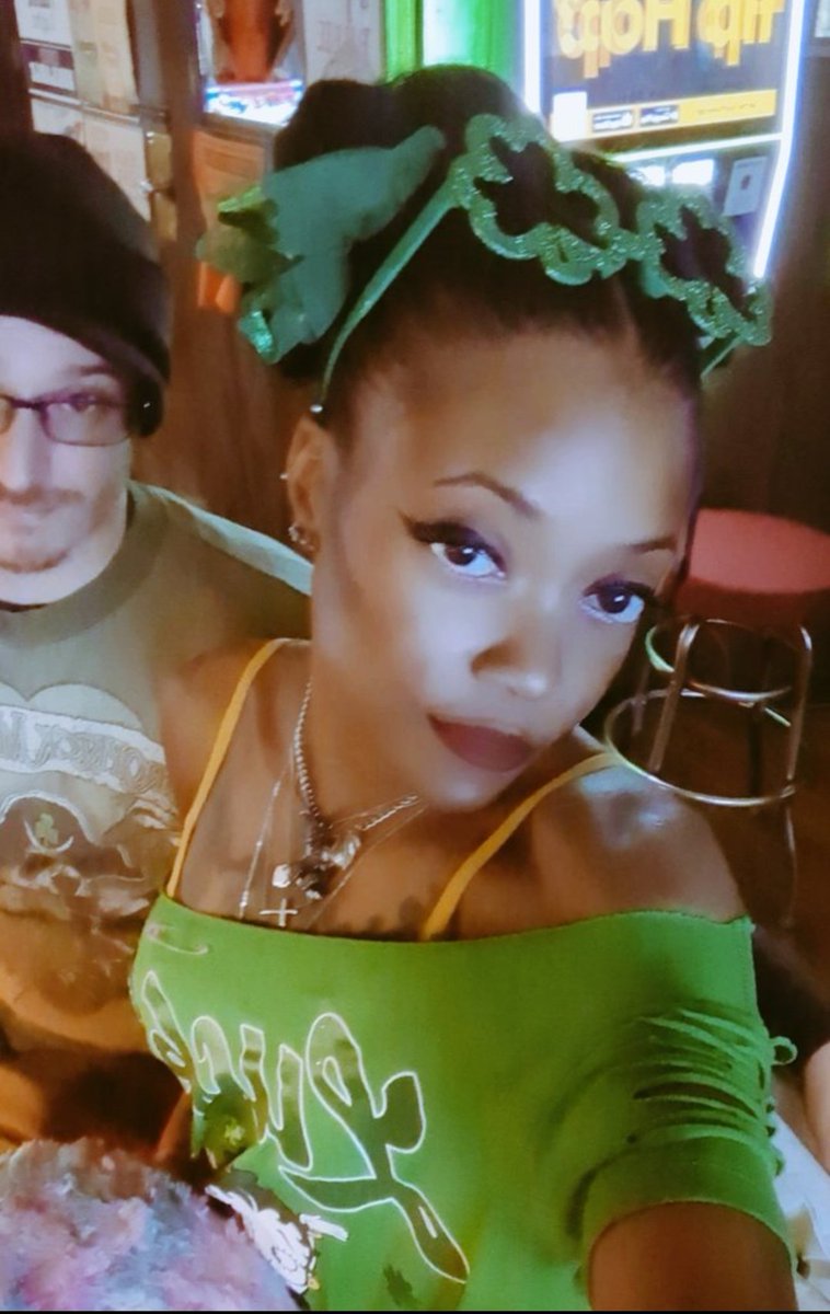 🦄ᵈᵉˡⁱʳⁱᵃ ᵈᵒˡˡᵖᵃʳᵗˢ🇺🇸🩰☂︎ tweet media