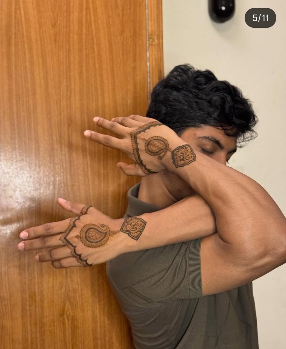 3ilαl ~alt tweet media