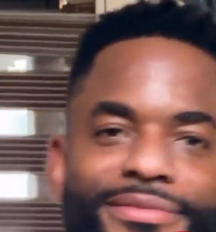 Efosa 🎭 tweet media