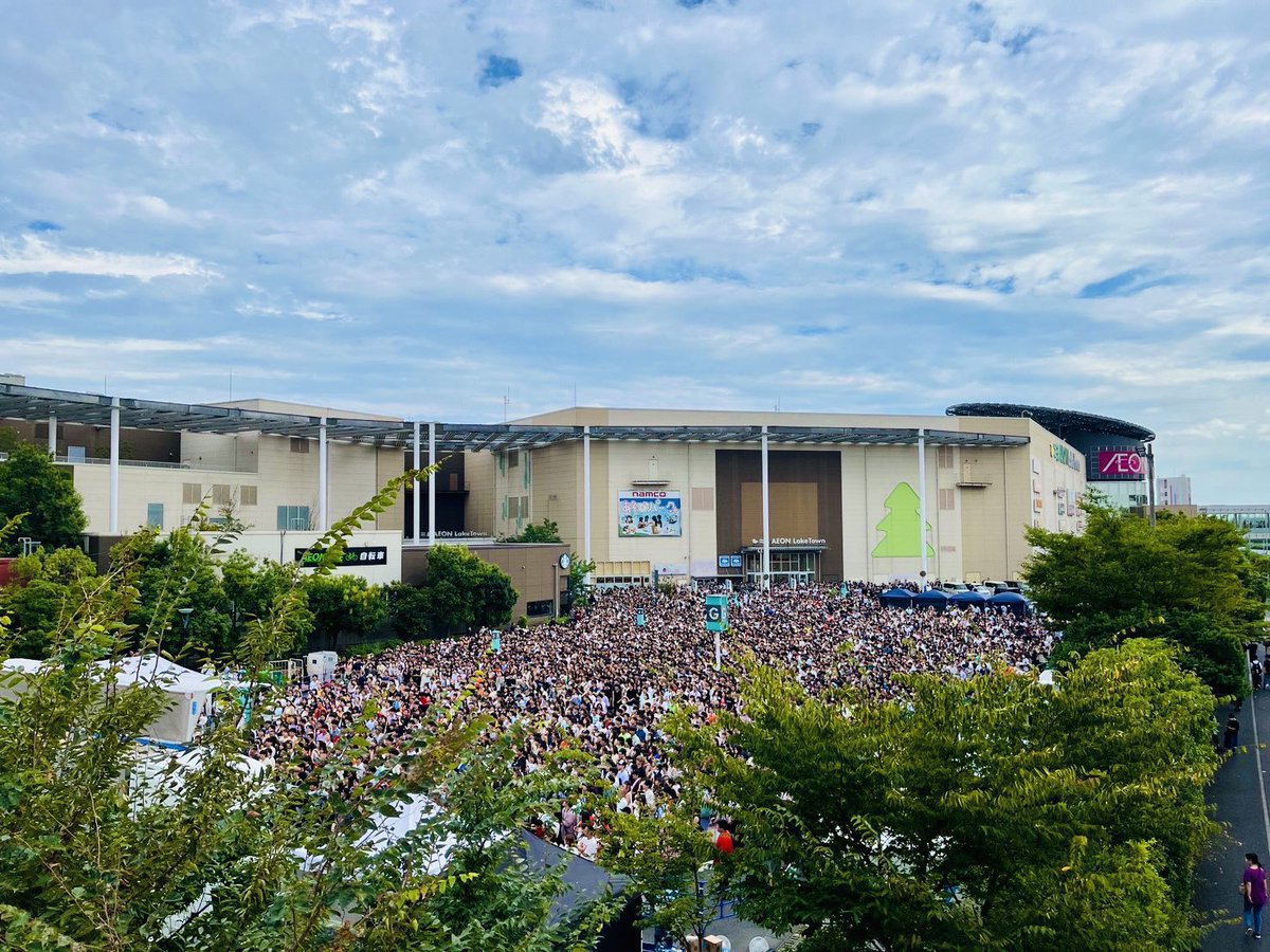 マツウラ tweet media