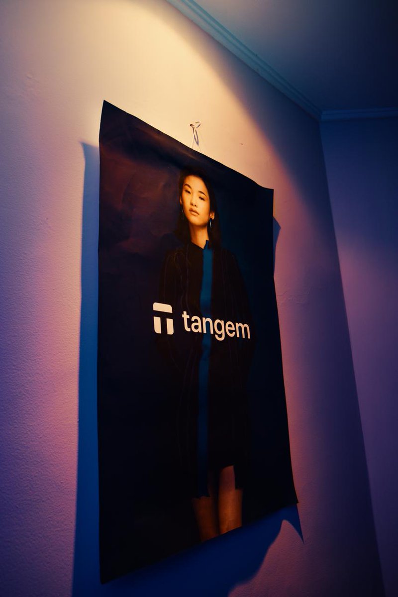 aura hub tweet media