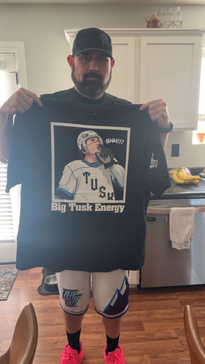 RHammer's tweet photo. @slcpuck So bad ass!! https://t.co/wKVl1V17zl