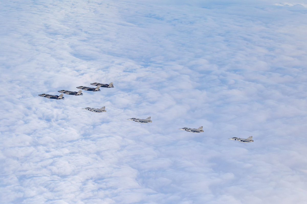 Alex McColl tweet media