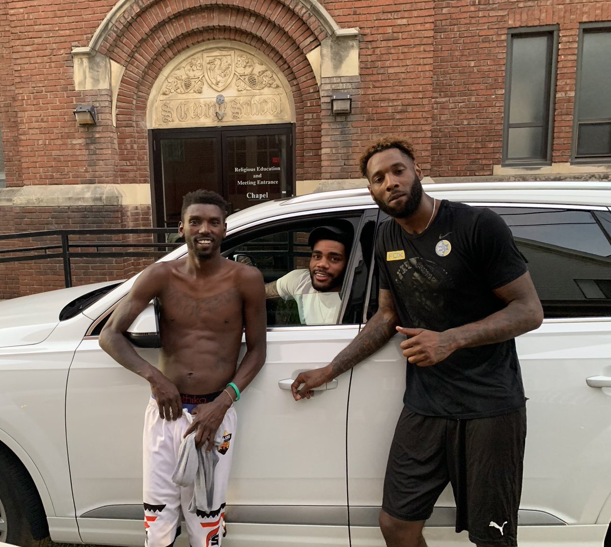 Brad Everett tweet media