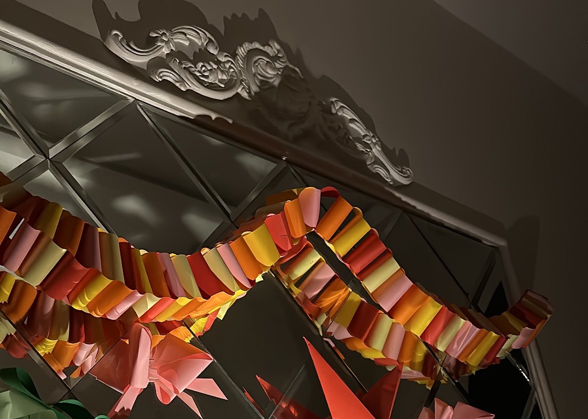 EloquentEcho tweet media