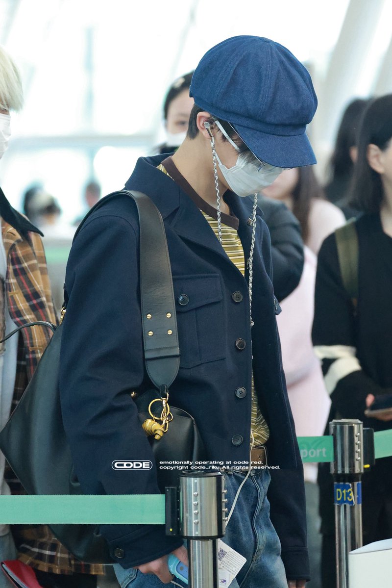 𝗰𝗼𝗱𝗲 tweet media