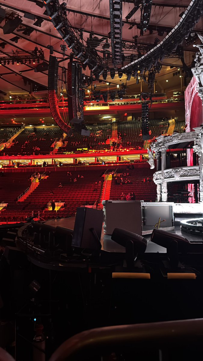 Who’s here too? #nyc #mayhemball