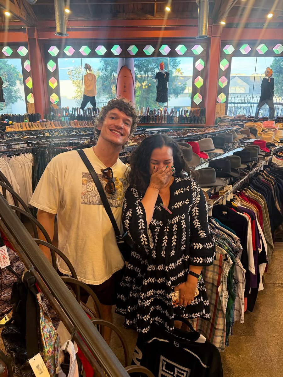 Heated Rivalry Europe tweet media