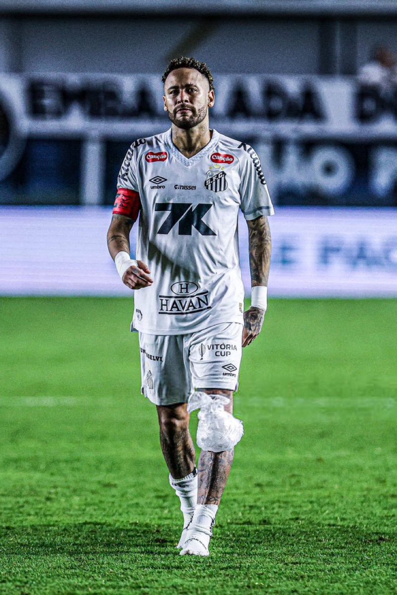 esteban k tweet media