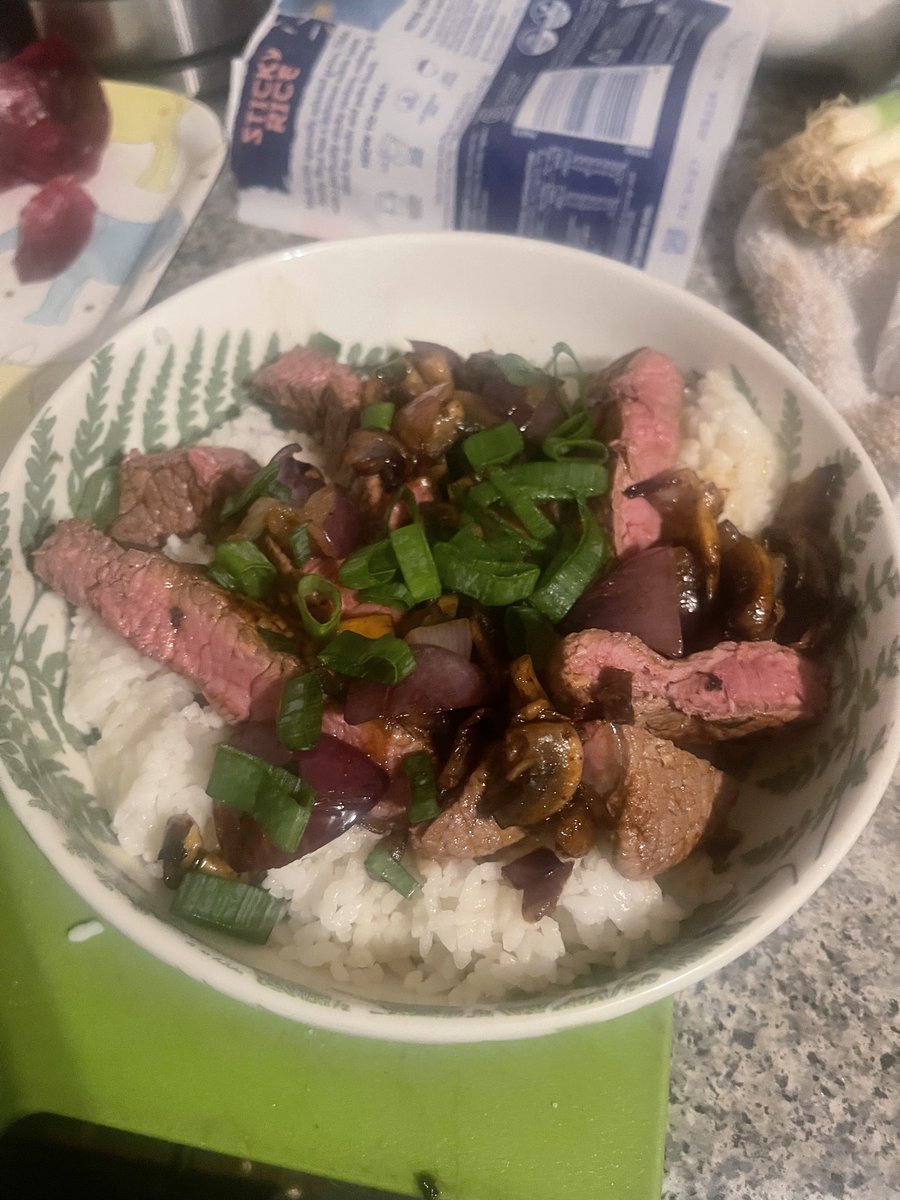 AV8 Stormz tweet media