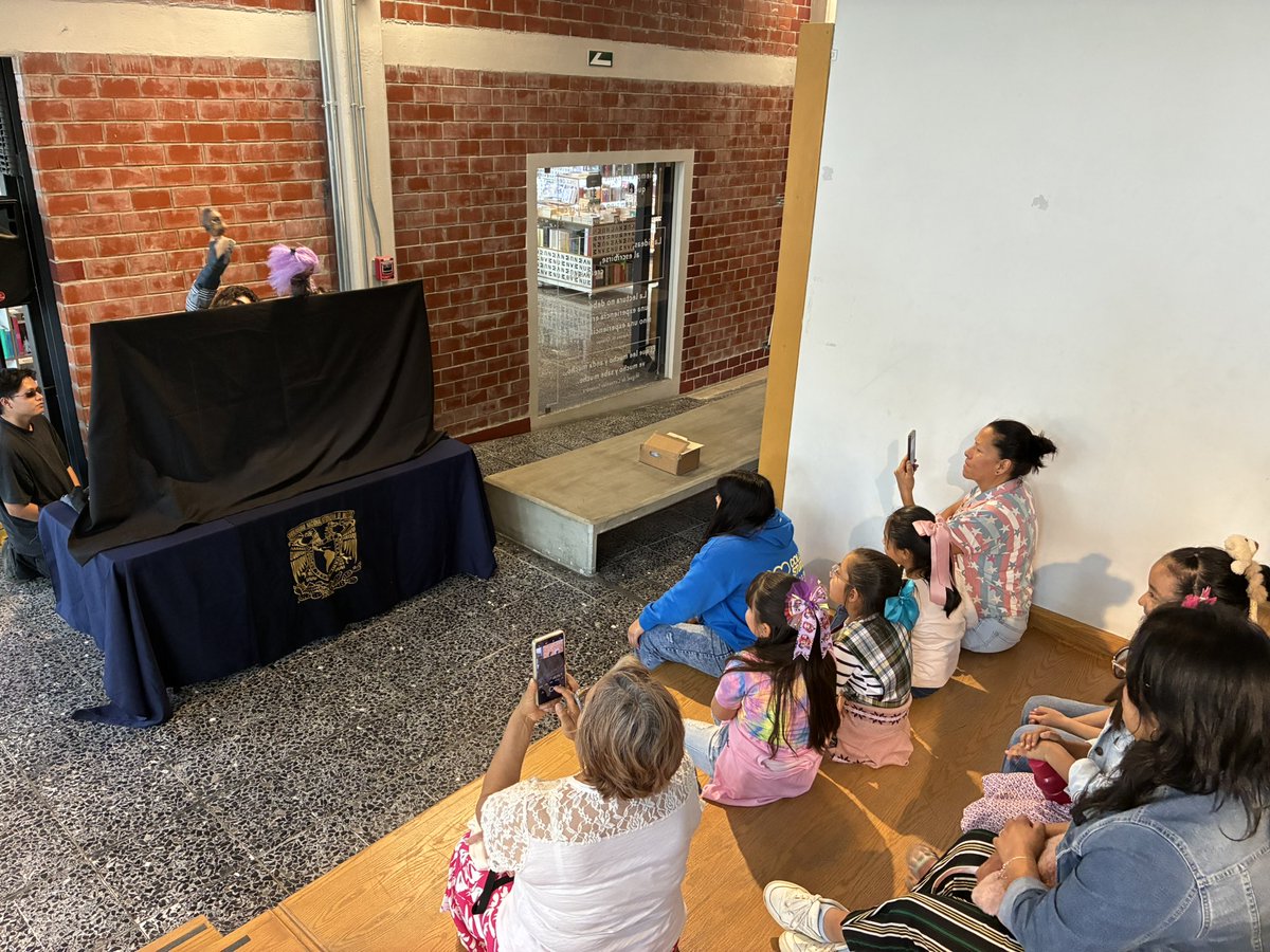 Libros UNAM tweet media