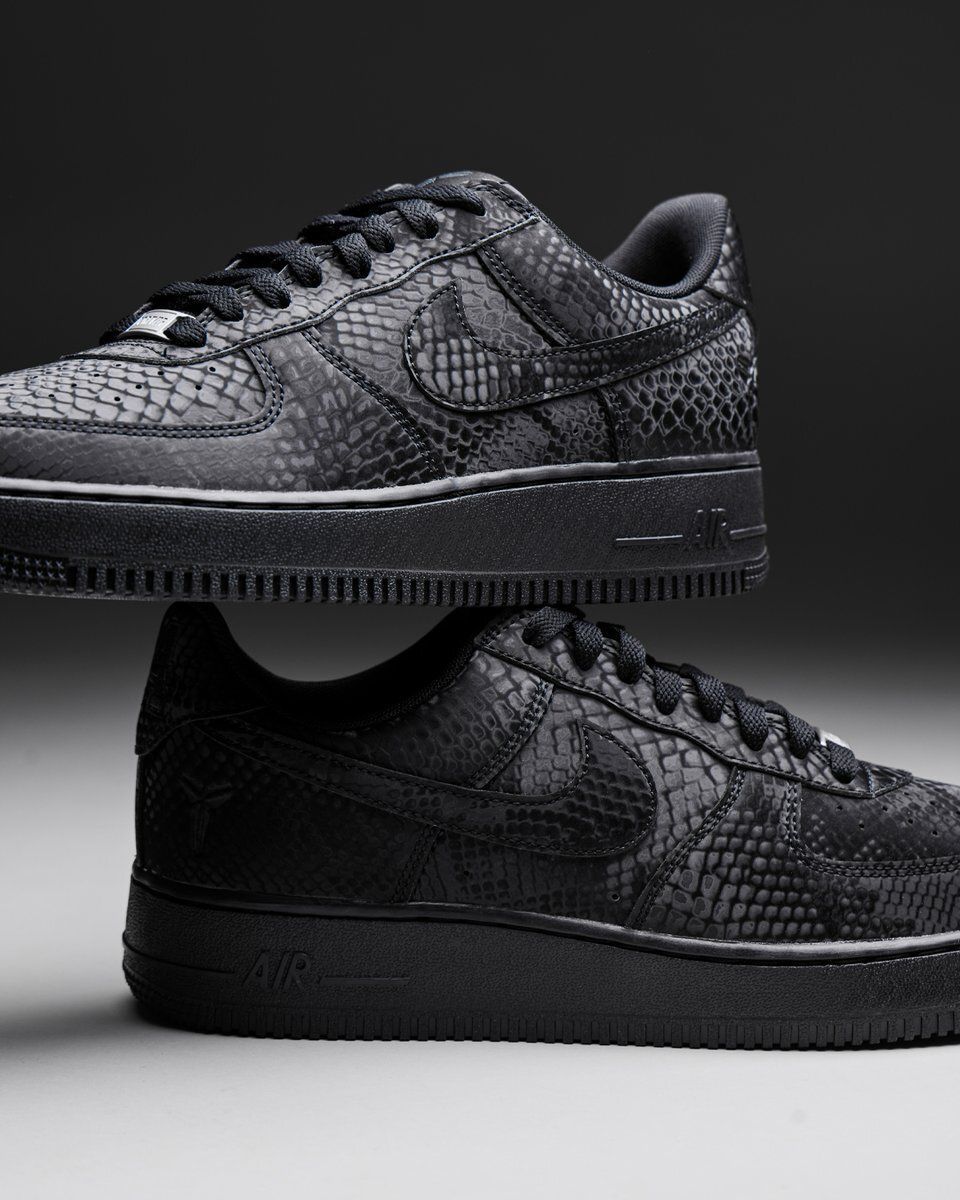 JustFreshKicks tweet media