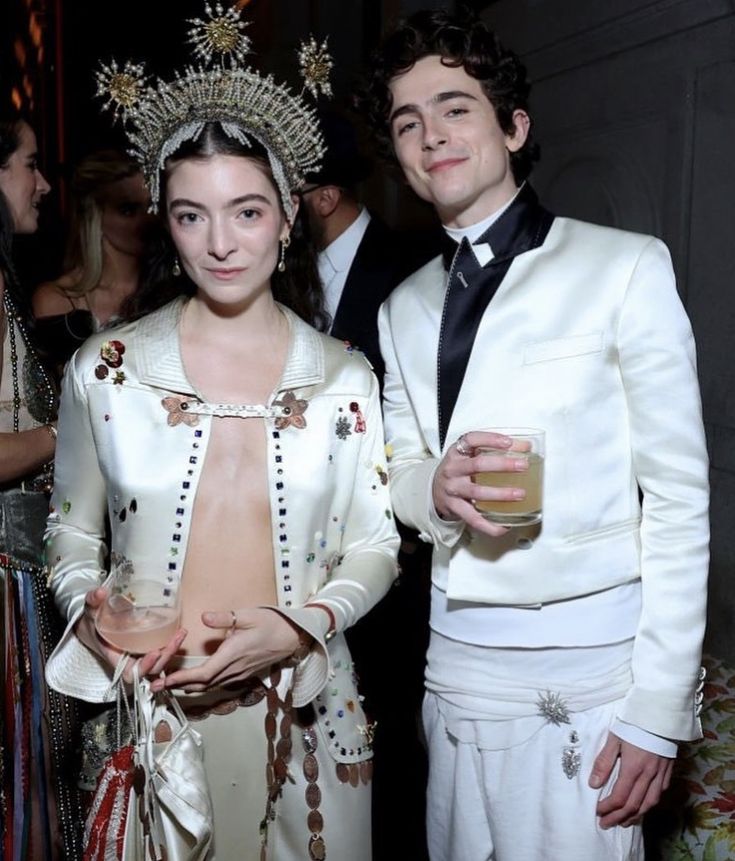 maria clara tweet media