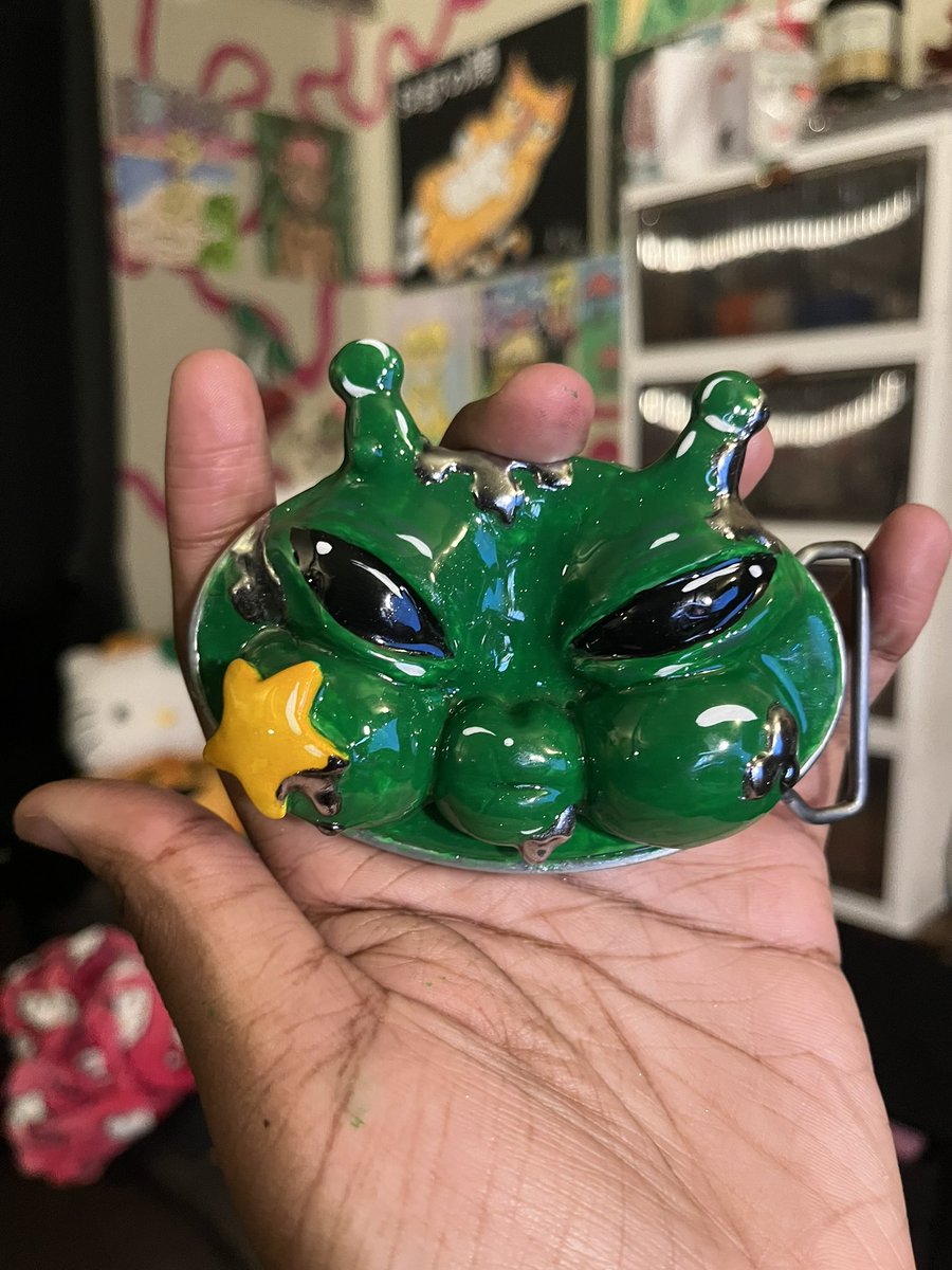 BIGFATSHAWTY tweet media