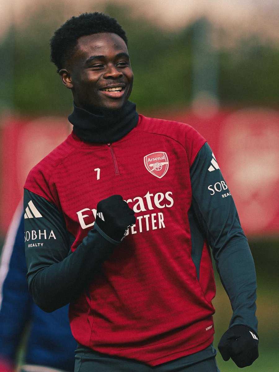 POSHBerg Agubandieze tweet media