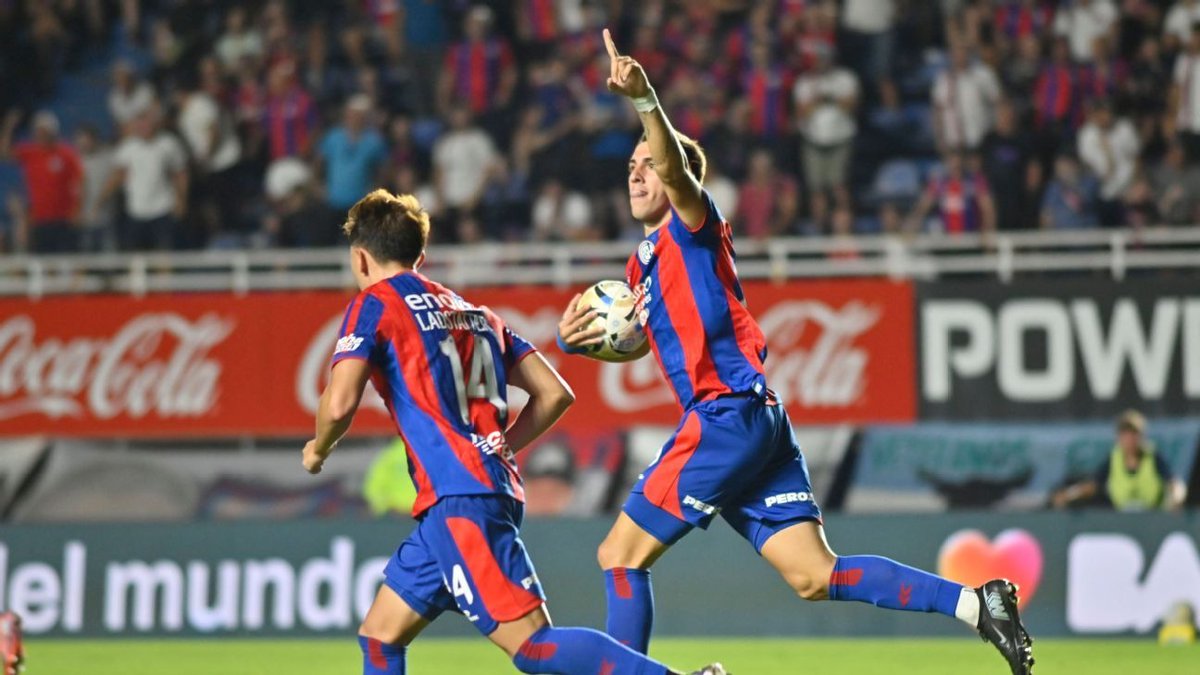 Hincha del cuenquita tweet media