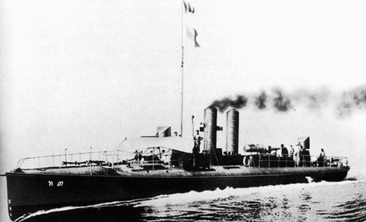 2476artist🇹🇭 tweet media